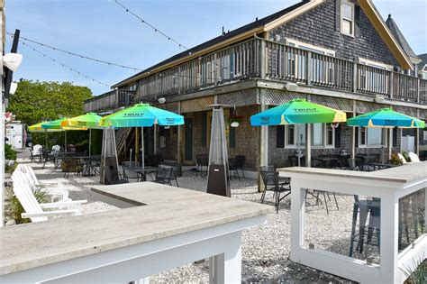 Shipwrecked falmouth - May 21, 2021 · GENE M. MARCHAND/ENTERPRISE. After 22 years, a popular seaside pub in Falmouth Heights is closing and a new restaurant, called Shipwrecked, will open in its place on Thursday, May 27. New owner ... 